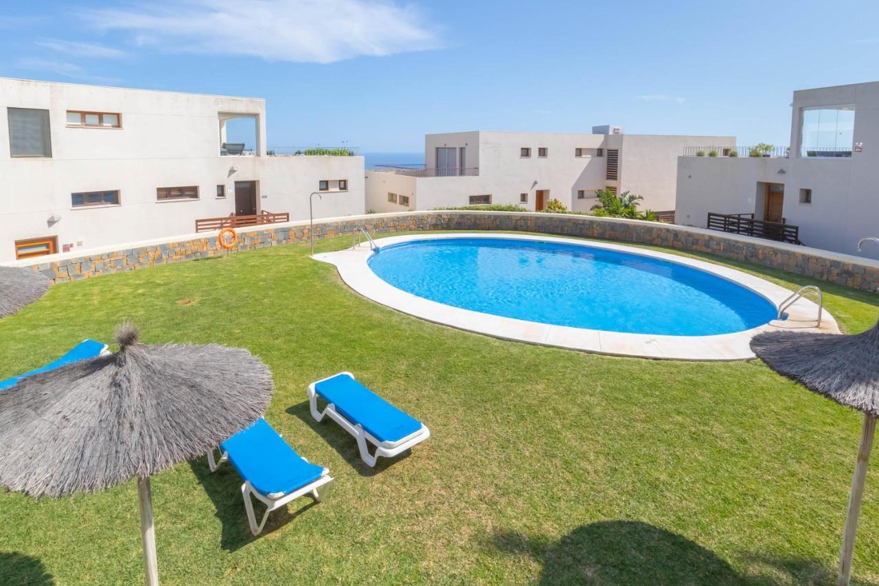 Mountain With Sea View And Pool - Happy *