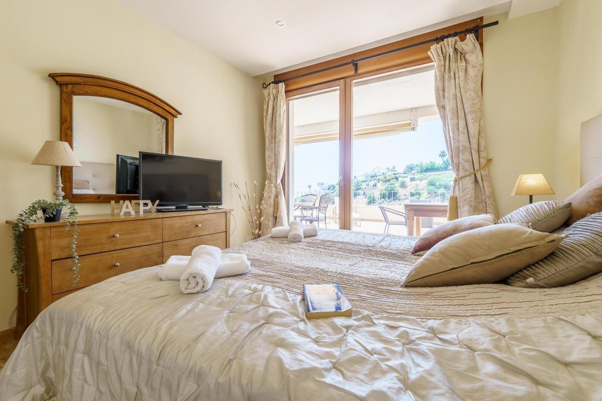 Apartamento Mountain With Sea View And Pool - Happy